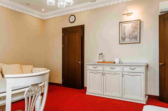 Двухкомнатный двухместный номер (Люкс — 56 м2)